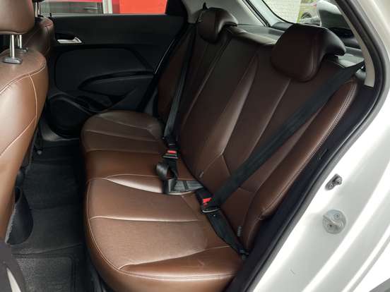 HYUNDAI-HB20X-1.6 16V PREMIUM FLEX 4P AUTOMÁTICO HYUNDAI-HB20X-2016