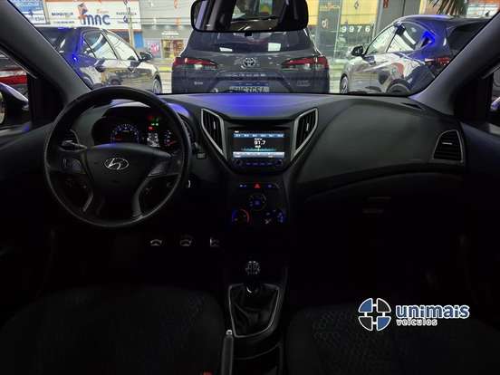 HYUNDAI-HB20X-2016