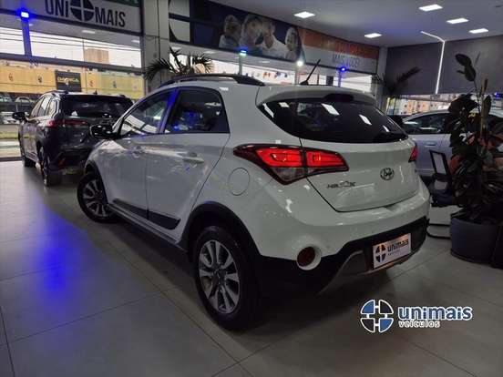 HYUNDAI-HB20X-2016
