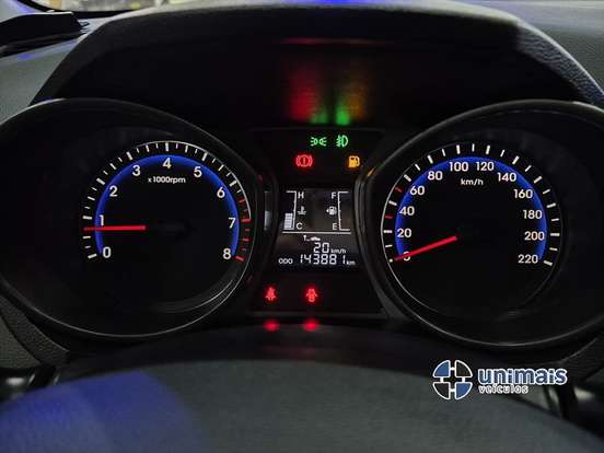 HYUNDAI-HB20X-1.6 16V STYLE FLEX 4P MANUAL HYUNDAI-HB20X-2016