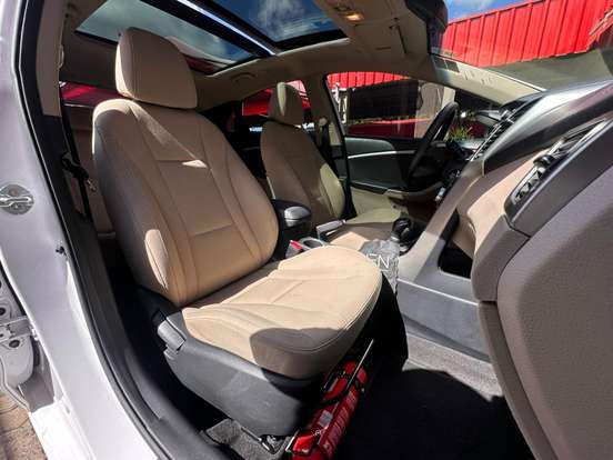HYUNDAI-I30-2015