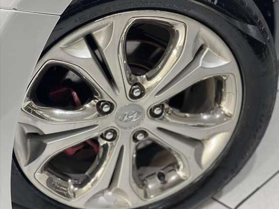 HYUNDAI-I30-1.8 MPI 16V GASOLINA 4P AUTOMATICO HYUNDAI-I30-2015