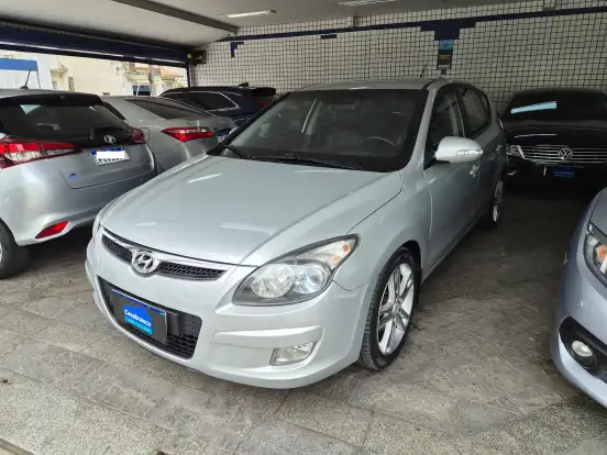 HYUNDAI-I30-2.0 MPFI GLS 16V GASOLINA 4P AUTOMÁTICO HYUNDAI-I30-2011