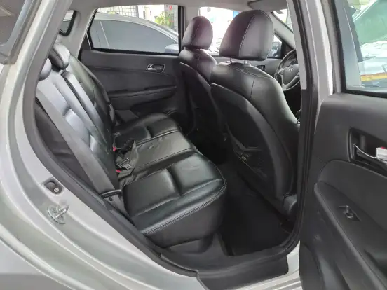 HYUNDAI-I30-2.0 MPFI GLS 16V GASOLINA 4P AUTOMÁTICO HYUNDAI-I30-2011