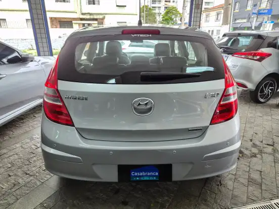 HYUNDAI-I30-2.0 MPFI GLS 16V GASOLINA 4P AUTOMÁTICO HYUNDAI-I30-2011