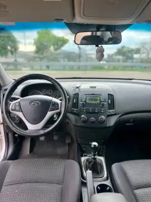 HYUNDAI-I30-2.0 MPFI GLS 16V GASOLINA 4P MANUAL HYUNDAI-I30-2009