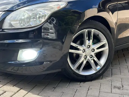 HYUNDAI-I30-2.0 MPI 16V GASOLINA 4P AUTOMÁTICO HYUNDAI-I30-2009
