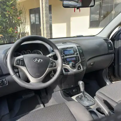 HYUNDAI-I30-2.0 MPI 16V GASOLINA 4P AUTOMÁTICO HYUNDAI-I30-2009