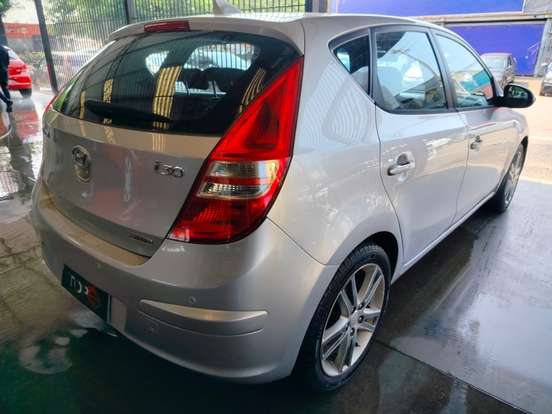 HYUNDAI-I30-2.0 MPFI GLS 16V GASOLINA 4P AUTOMÁTICO HYUNDAI-I30-2009