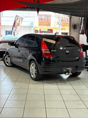 HYUNDAI-I30-2010