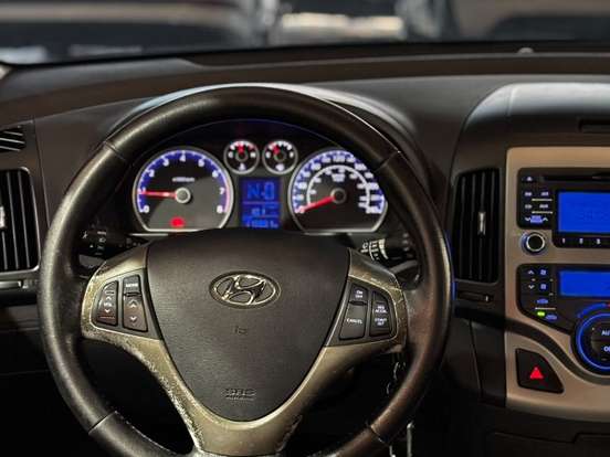 HYUNDAI-I30-2.0 MPI 16V GASOLINA 4P MANUAL HYUNDAI-I30-2010