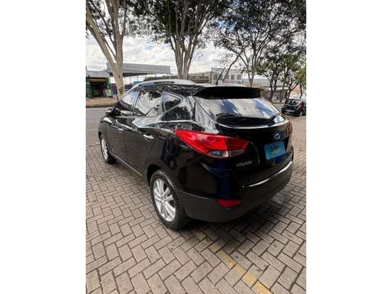 HYUNDAI-IX35-2.0 MPFI GLS 4X2 16V GASOLINA 4P AUTOMÁTICO HYUNDAI-IX35-2011
