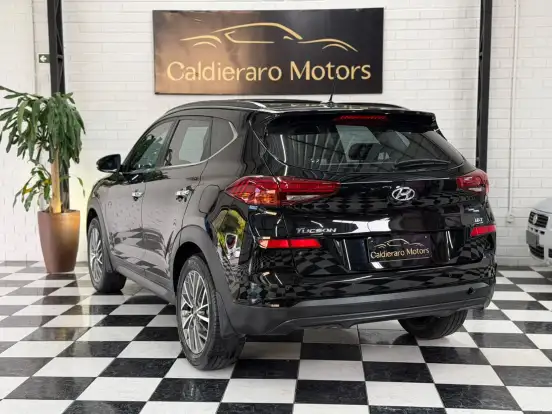 HYUNDAI-TUCSON-2024