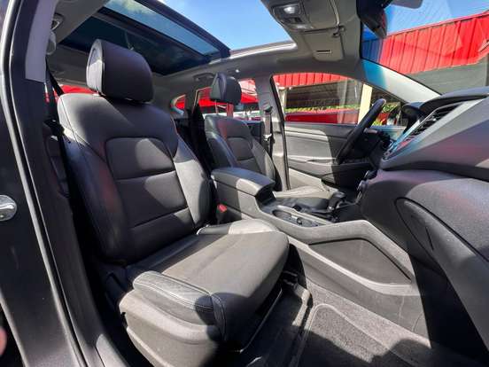 HYUNDAI-TUCSON-2021