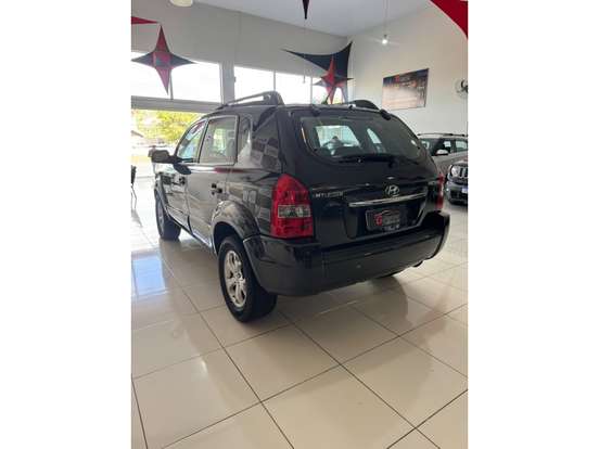 HYUNDAI-TUCSON-2.0 MPFI GL 16V 142CV 2WD GASOLINA 4P AUTOMÁTICO HYUNDAI-TUCSON-2010