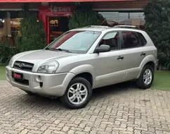 HYUNDAI TUCSON 2.0 MPFI GL 16V 142CV 2WD GASOLINA 4P MANUAL HYUNDAI TUCSON 2.0 MPFI GL 16V 142CV 2WD GASOLINA 4P MANUAL
