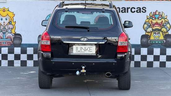 HYUNDAI-TUCSON-2011