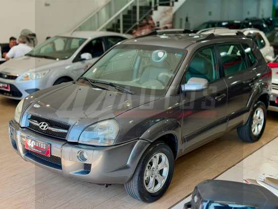HYUNDAI-TUCSON-2.0 MPFI GLS 16V 143CV 2WD FLEX 4P AUTOMÁTICO HYUNDAI-TUCSON-2015