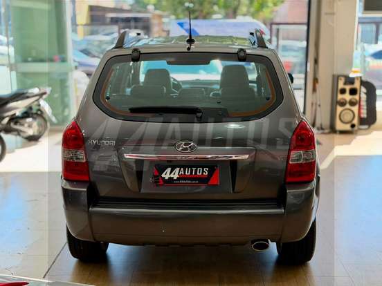 HYUNDAI-TUCSON-2.0 MPFI GLS 16V 143CV 2WD FLEX 4P AUTOMÁTICO HYUNDAI-TUCSON-2015