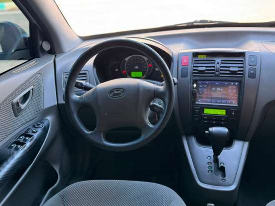HYUNDAI-TUCSON-2.0 MPFI GLS 16V 143CV 2WD FLEX 4P AUTOMÁTICO HYUNDAI-TUCSON-2012