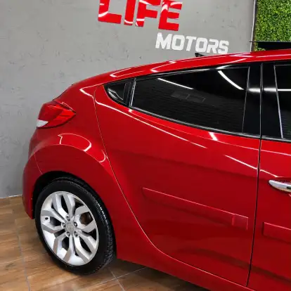 HYUNDAI-VELOSTER-2012