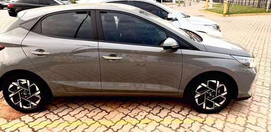 HYUNDAI-HB20-2025
