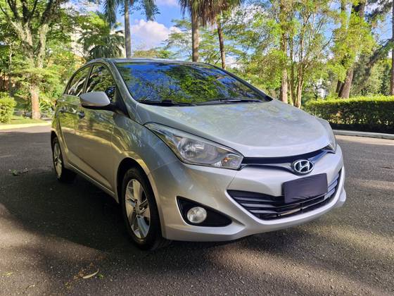 HYUNDAI HB20 1.6 PREMIUM 16V FLEX 4P AUTOMÁTICO