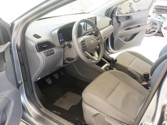 HYUNDAI-HB20S-2024