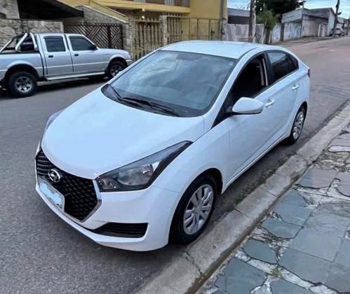 HYUNDAI HB20S 1.6 COMFORT PLUS 16V FLEX 4P AUTOMÁTICO