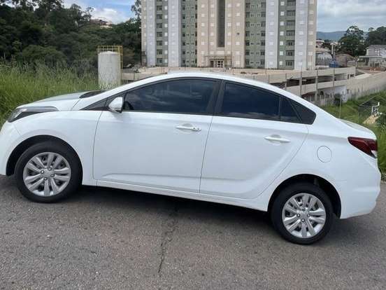 HYUNDAI-HB20S-1.6 COMFORT PLUS 16V FLEX 4P AUTOMÁTICO HYUNDAI-HB20S-2019