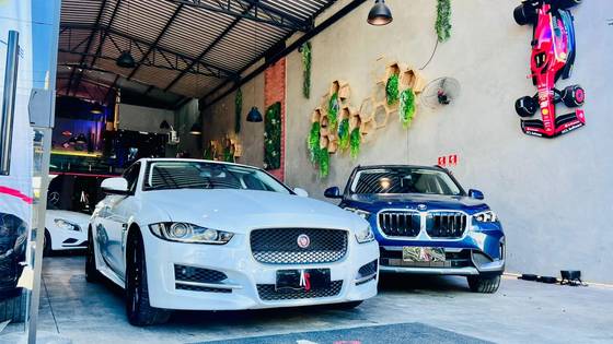 JAGUAR XE 2.0 16V SI4 TURBO GASOLINA R-SPORT 4P AUTOMÁTICO