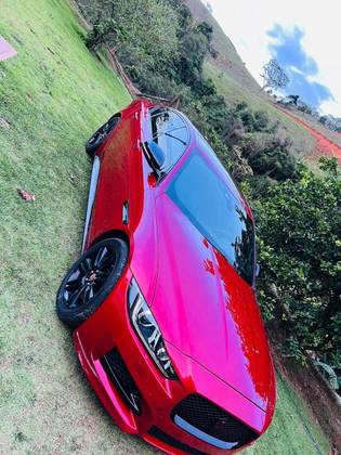 JAGUAR XE 2.0 16V SI4 TURBO GASOLINA R-SPORT 4P AUTOMÁTICO