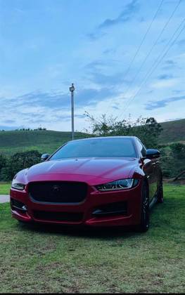 JAGUAR XE 2.0 16V SI4 TURBO GASOLINA R-SPORT 4P AUTOMÁTICO