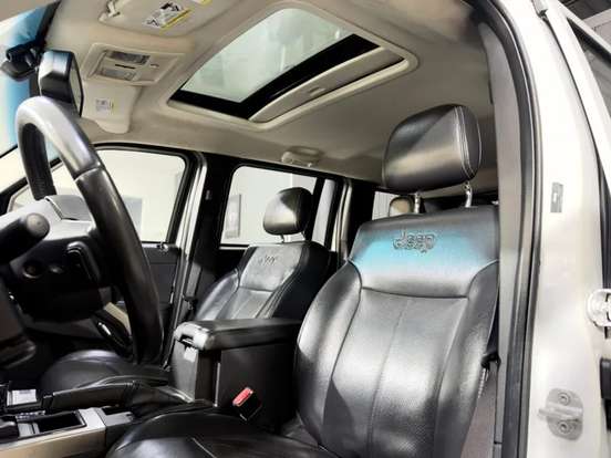 JEEP-CHEROKEE-3.7 LIMITED 4X4 V6 12V GASOLINA 4P AUTOMÁTICO JEEP-CHEROKEE-2012