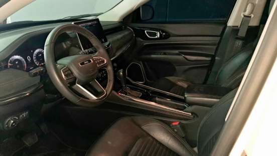 JEEP-COMMANDER-2024