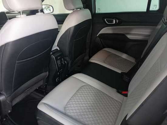 JEEP-COMMANDER-2022