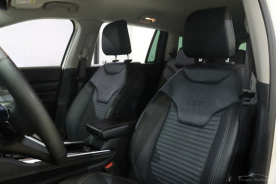 JEEP-COMMANDER-2024