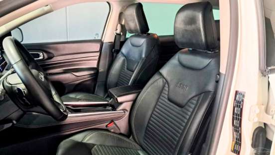 JEEP-COMMANDER-2024