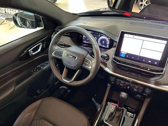 JEEP-COMMANDER-2024