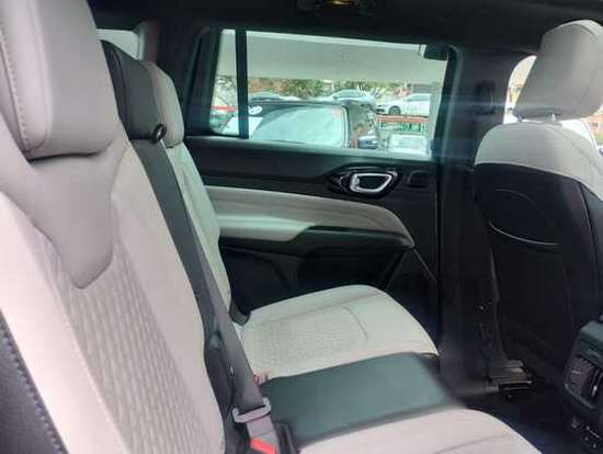 JEEP-COMMANDER-2021