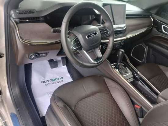JEEP-COMMANDER-2024