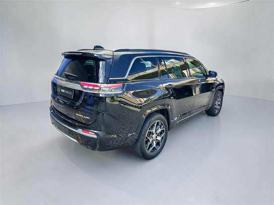 JEEP-COMMANDER-2024