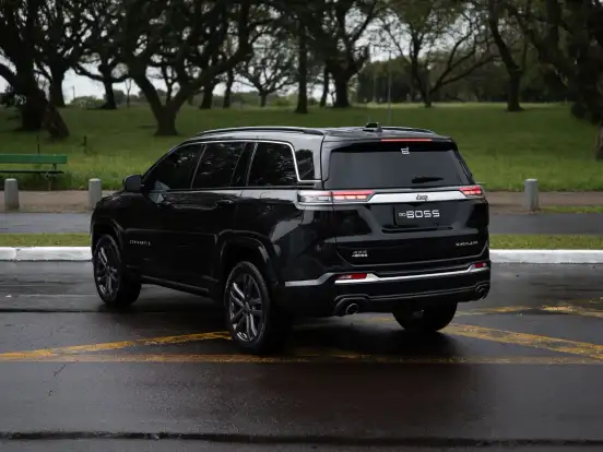 JEEP-COMMANDER-2.0 HURRICANE 4 TURBO GASOLINA OVERLAND AT9 JEEP-COMMANDER-2024