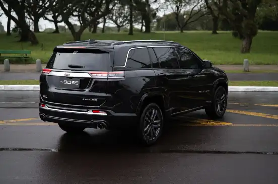JEEP-COMMANDER-2024