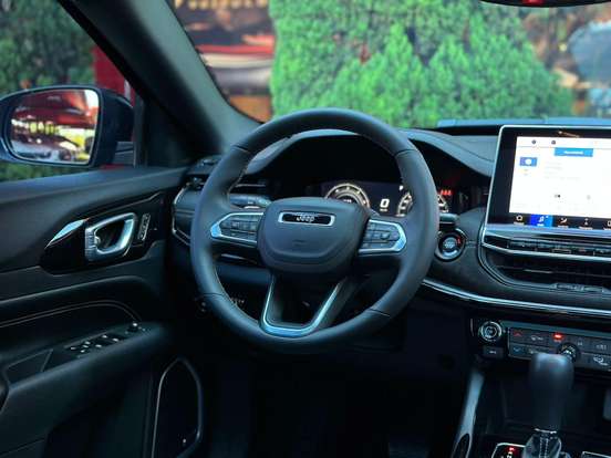 JEEP-COMMANDER-2025