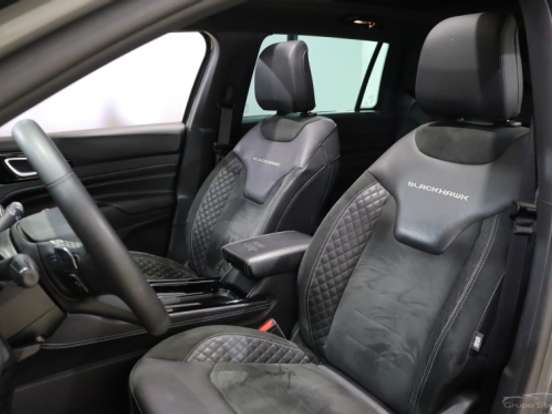 JEEP-COMMANDER-2.0 HURRICANE 4 TURBO GASOLINA BLACKHAWK AT9 JEEP-COMMANDER-2024