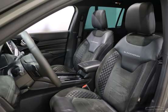JEEP-COMMANDER-2024