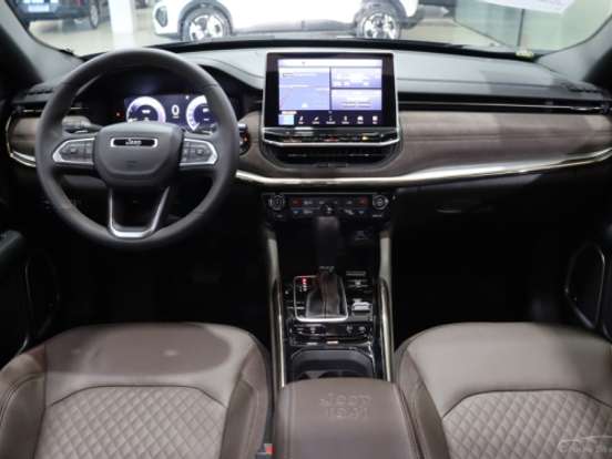 JEEP-COMMANDER-2.0 HURRICANE 4 TURBO GASOLINA OVERLAND AT9 JEEP-COMMANDER-2024