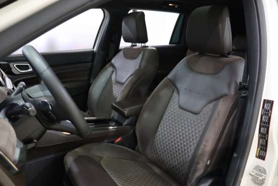 JEEP-COMMANDER-2024