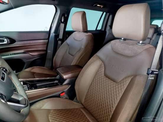 JEEP-COMMANDER-2.2 TURBO DIESEL OVERLAND AT9 JEEP-COMMANDER-2025